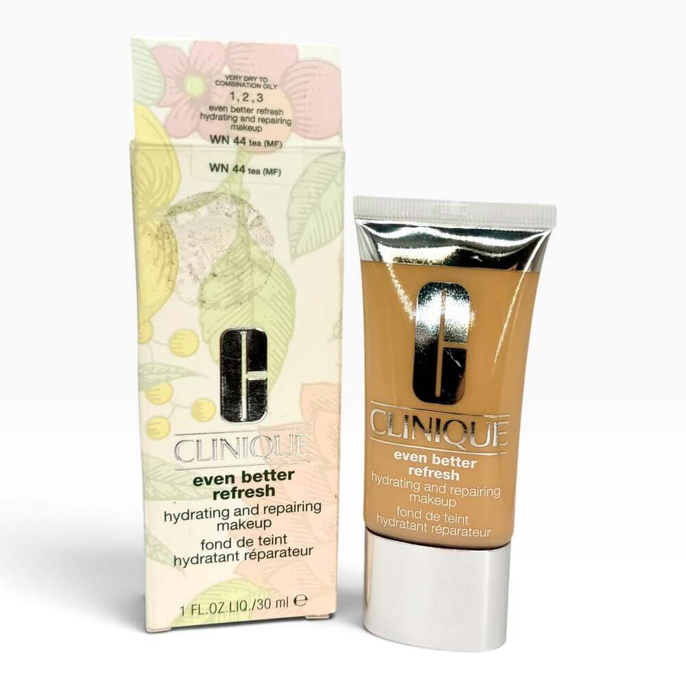 Clinique Even Better Refresh Foundation WN 44 Tea 1 oz 30ml Open Box